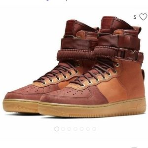 🚨SOLD🚨Nike SF Air Force 1 PREMIUM